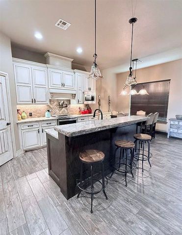 7333 SW Pecan Meadow Dr, Lawton, OK 73505