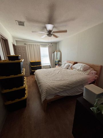 5644 Giddyup Lane, Fort Worth, TX 76179