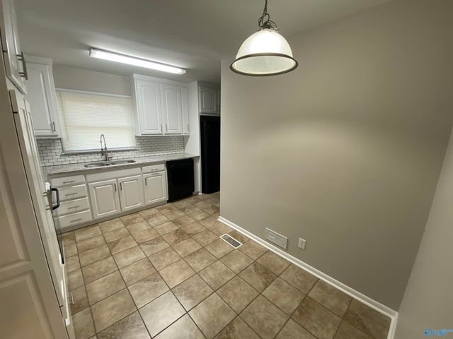 1515 Club View Drive, Huntsville, AL 35816
