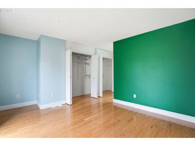 1718 Nw MIDLAKE Ln, Beaverton, OR 97006