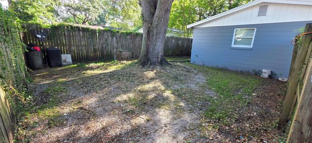 1308 E YUKON STREET B, Tampa, FL 33604