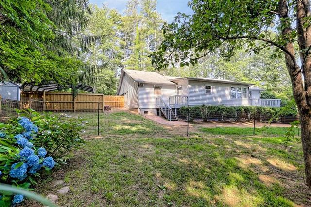 28 Coon Tail Road, Blairsville, GA 30512