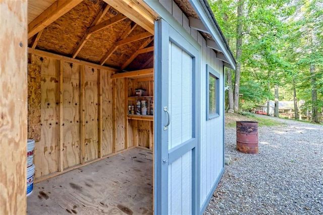 28 Coon Tail Road, Blairsville, GA 30512