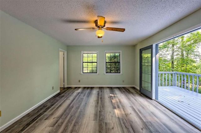 28 Coon Tail Road, Blairsville, GA 30512