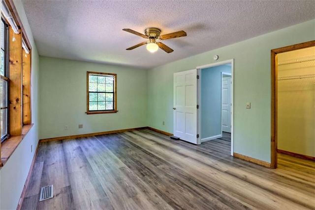 28 Coon Tail Road, Blairsville, GA 30512