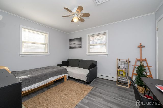 34 N Juliet N Street, Iselin, NJ 08830