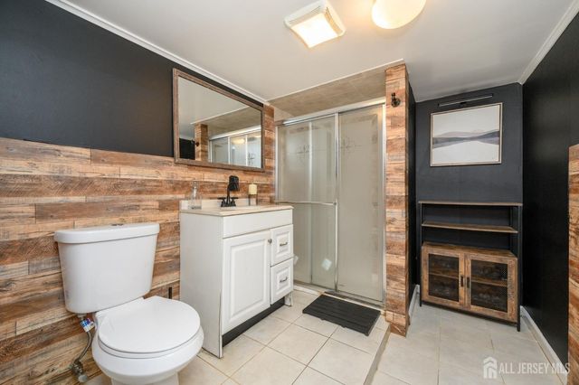 34 N Juliet N Street, Iselin, NJ 08830