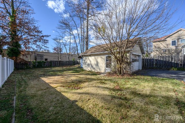 34 N Juliet N Street, Iselin, NJ 08830