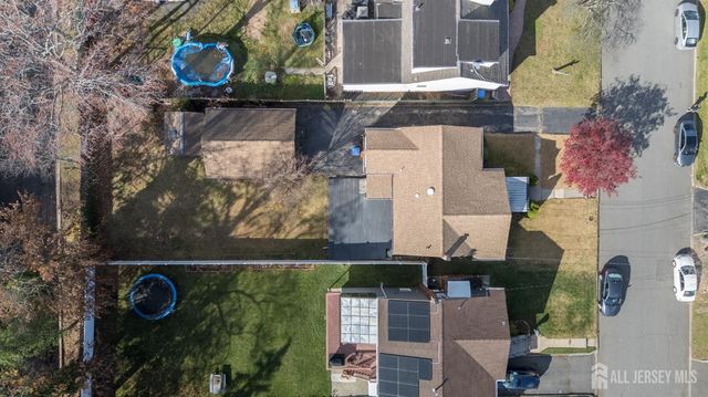 34 N Juliet N Street, Iselin, NJ 08830