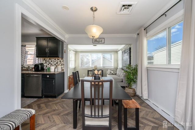 34 N Juliet N Street, Iselin, NJ 08830