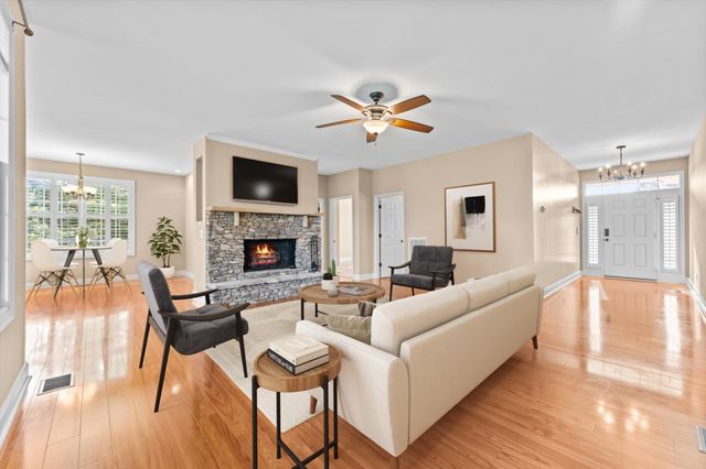 3337 Tarsus Rd, Palmyra, TN 37142