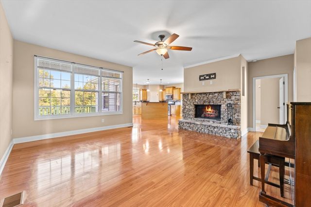 3337 Tarsus Rd, Palmyra, TN 37142