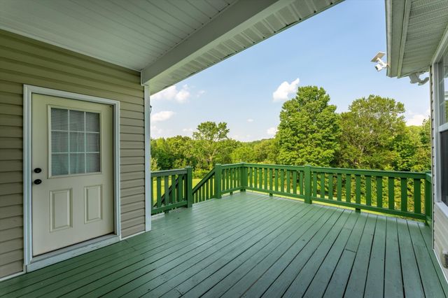 3337 Tarsus Rd, Palmyra, TN 37142