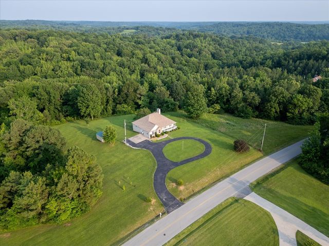 3337 Tarsus Rd, Palmyra, TN 37142