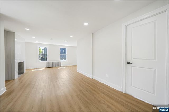 171 20th Avenue, Paterson, NJ 07501