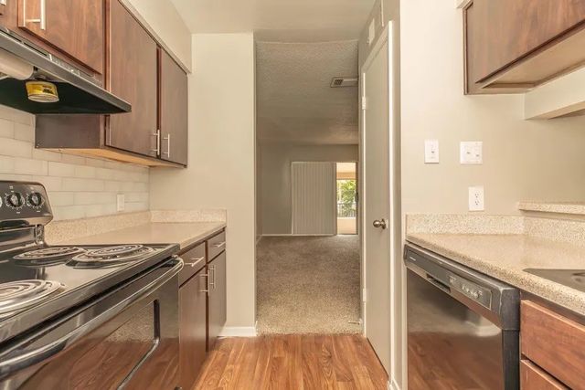 6897 Meadow Road, North Richland Hills, TX 76182