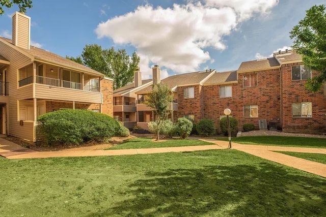 6897 Meadow Road, North Richland Hills, TX 76182