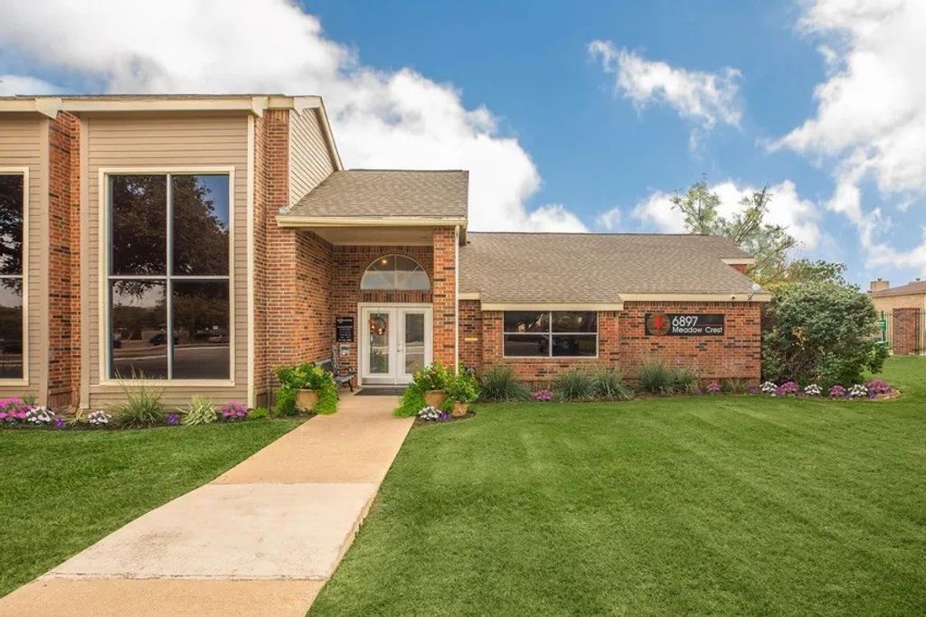 6897 Meadow Road, North Richland Hills, TX 76182