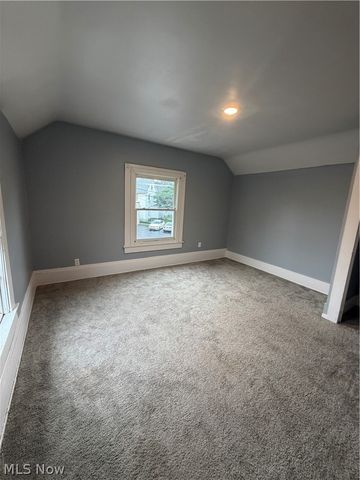 82 Brown Street, Barberton, OH 44203