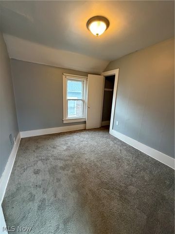 82 Brown Street, Barberton, OH 44203
