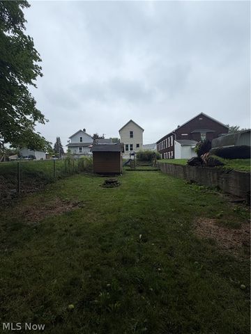 82 Brown Street, Barberton, OH 44203