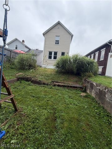 82 Brown Street, Barberton, OH 44203