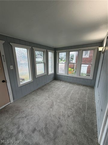 82 Brown Street, Barberton, OH 44203