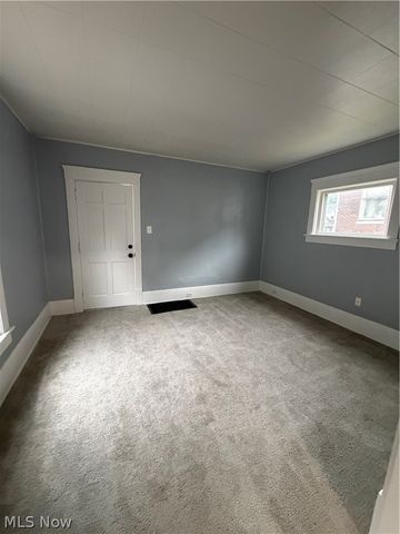 82 Brown Street, Barberton, OH 44203