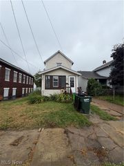 82 Brown Street, Barberton, OH 44203