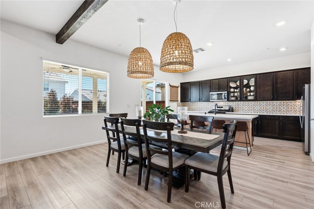 Image 11 of property listing at 588 Overstone Avenue, Madera, CA 93636