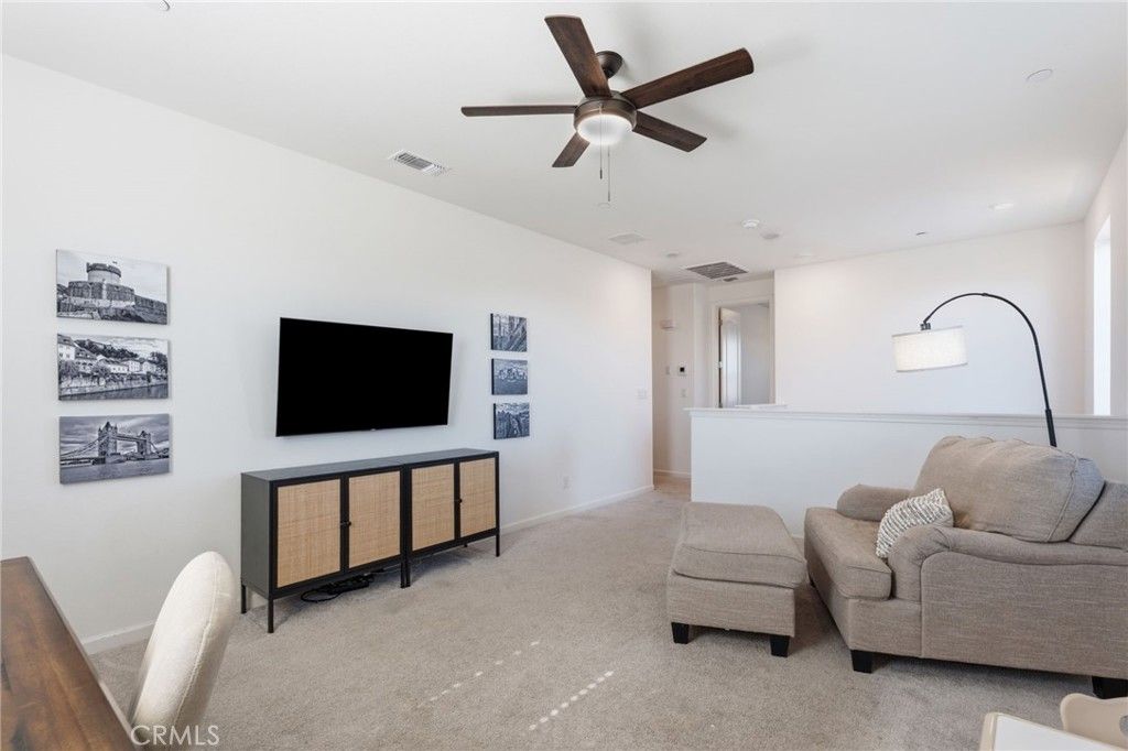 Image 19 of property listing at 588 Overstone Avenue, Madera, CA 93636