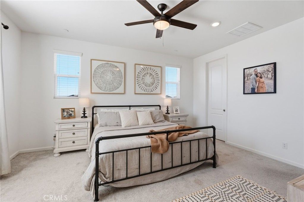 Image 30 of property listing at 588 Overstone Avenue, Madera, CA 93636