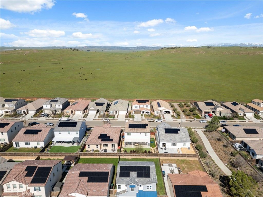 Image 51 of property listing at 588 Overstone Avenue, Madera, CA 93636