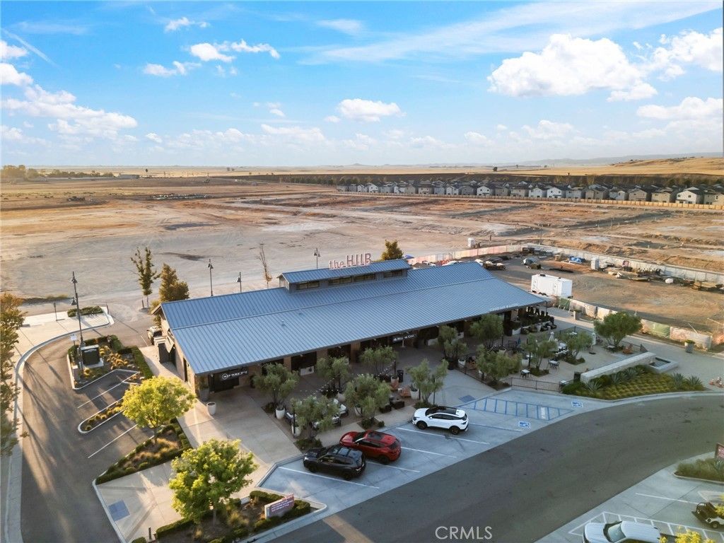 Image 57 of property listing at 588 Overstone Avenue, Madera, CA 93636