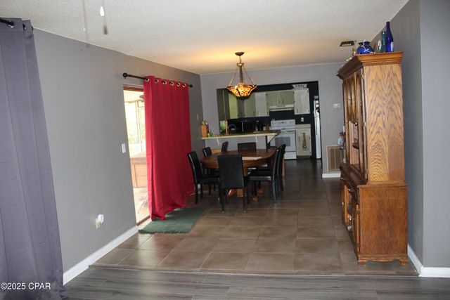 4335 Country Club Boulevard, Chipley, FL 32428