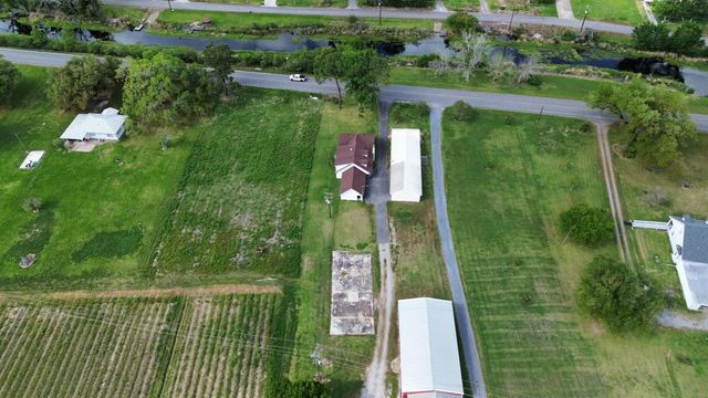4361 Bayou Black Dr, Houma, LA 70360