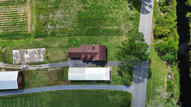 4361 Bayou Black Dr, Houma, LA 70360