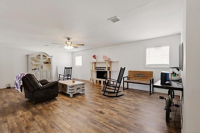 4361 Bayou Black Dr, Houma, LA 70360