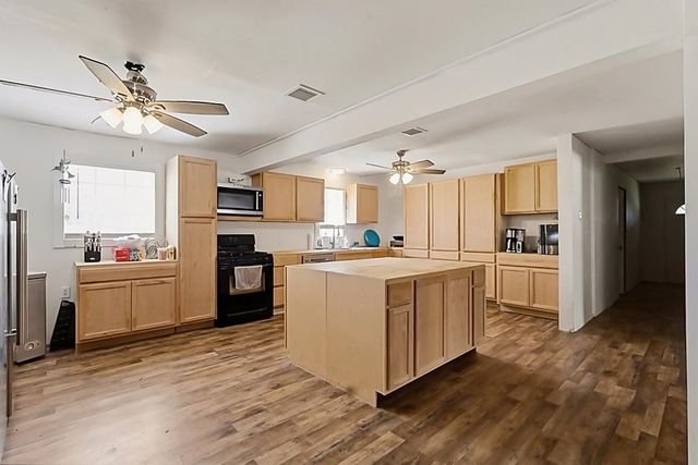 4361 Bayou Black Dr, Houma, LA 70360