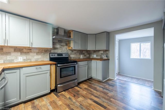 3408 Dillon Road, Jamestown, NC 27282