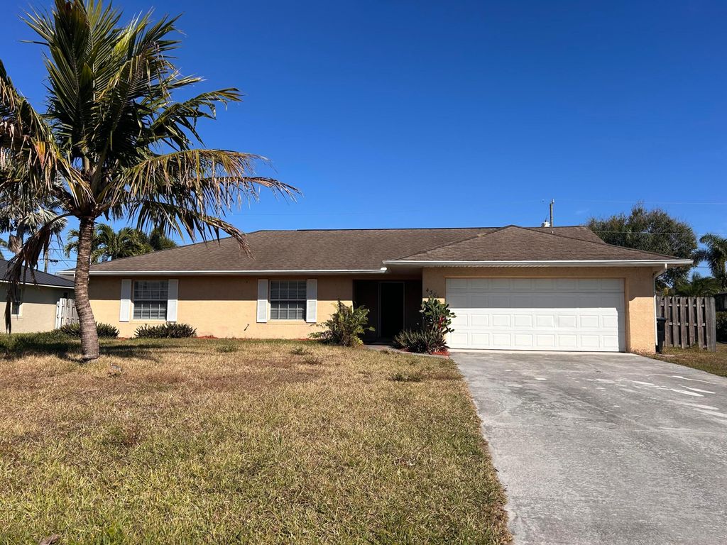 4381 SW Appleseed Road, Port St. Lucie, Port St Lucie, FL 34953