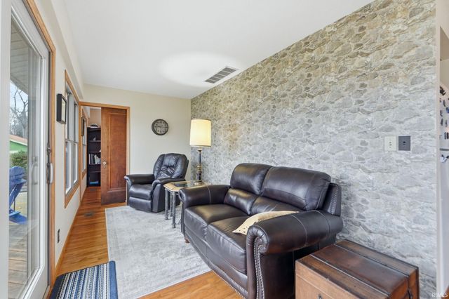 321 E Morsches Road, Columbia City, IN 46725