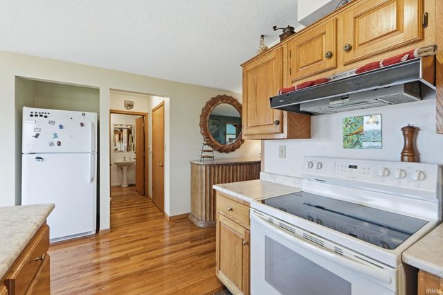 321 E Morsches Road, Columbia City, IN 46725