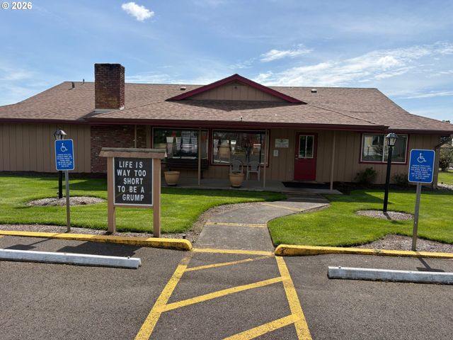 2902 E 2ND St, Newberg, OR 97132