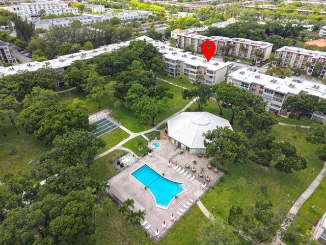 2998 NW 48th Terrace 434, Lauderdale Lakes, FL 33313