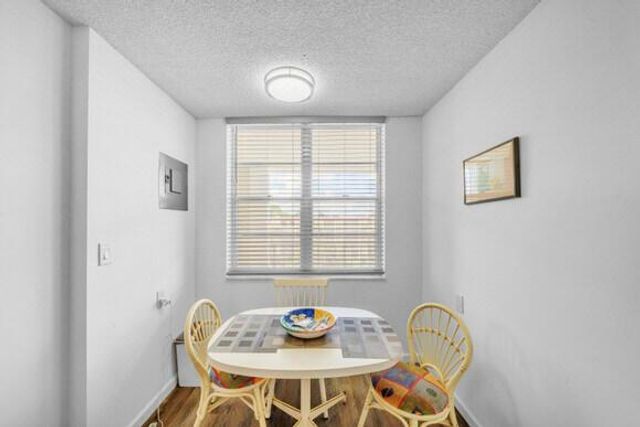 2998 NW 48th Terrace 434, Lauderdale Lakes, FL 33313