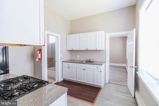 252 PARKWAY, Ewing, NJ 08618