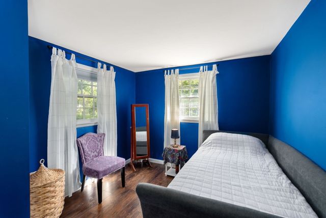 8 Yale St, Groveland, MA 01834