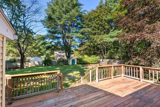 8 Yale St, Groveland, MA 01834