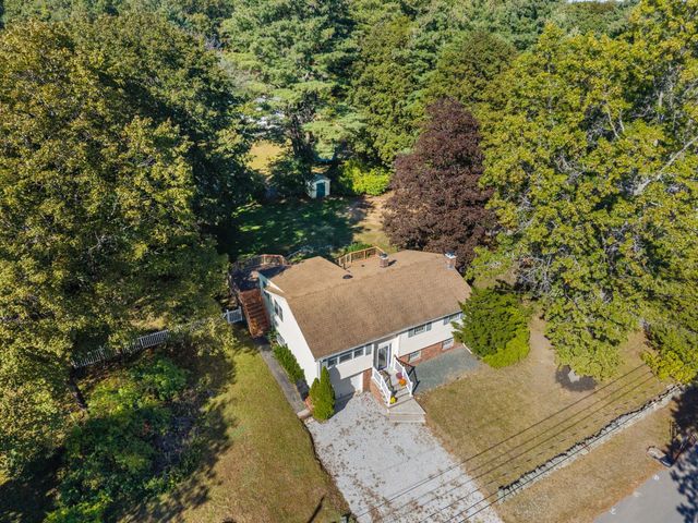 8 Yale St, Groveland, MA 01834